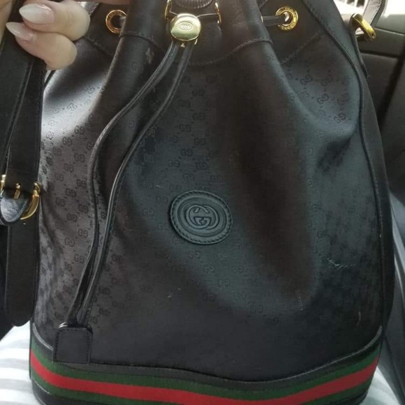 Authentic Vintage GUCCI drawstring bucket bag - Picture 2 of 8